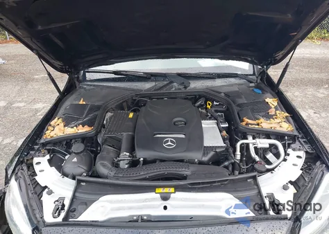 2017 Mercedes-Benz C 300 из США, поврежденный, VIN 55SWF4JB6HU222330